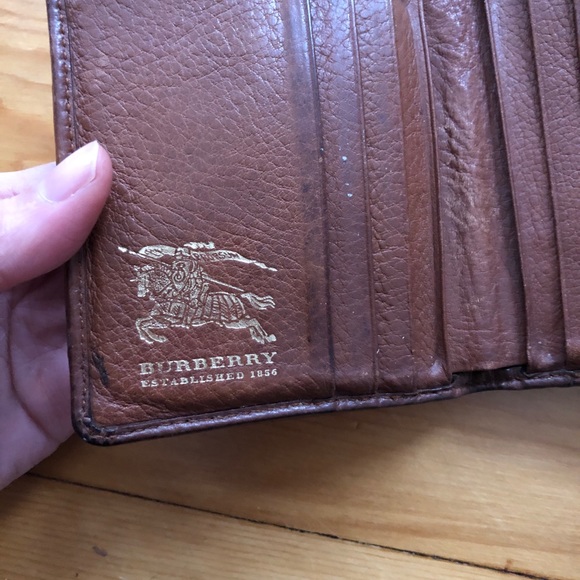 Burberry wallet - Picture 3 of 10
